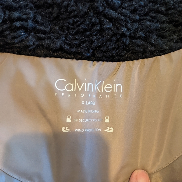 Calvin Klein Taupe Black Performance Puffer Vest M - Picture 5 of 8